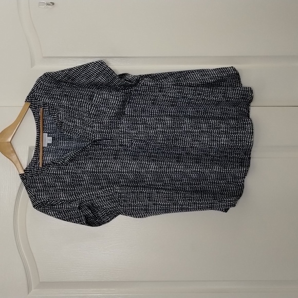 Liz Claiborne navy and white print blouse short sleeve Size 2X V-neck w/buttons - Picture 1 of 9
